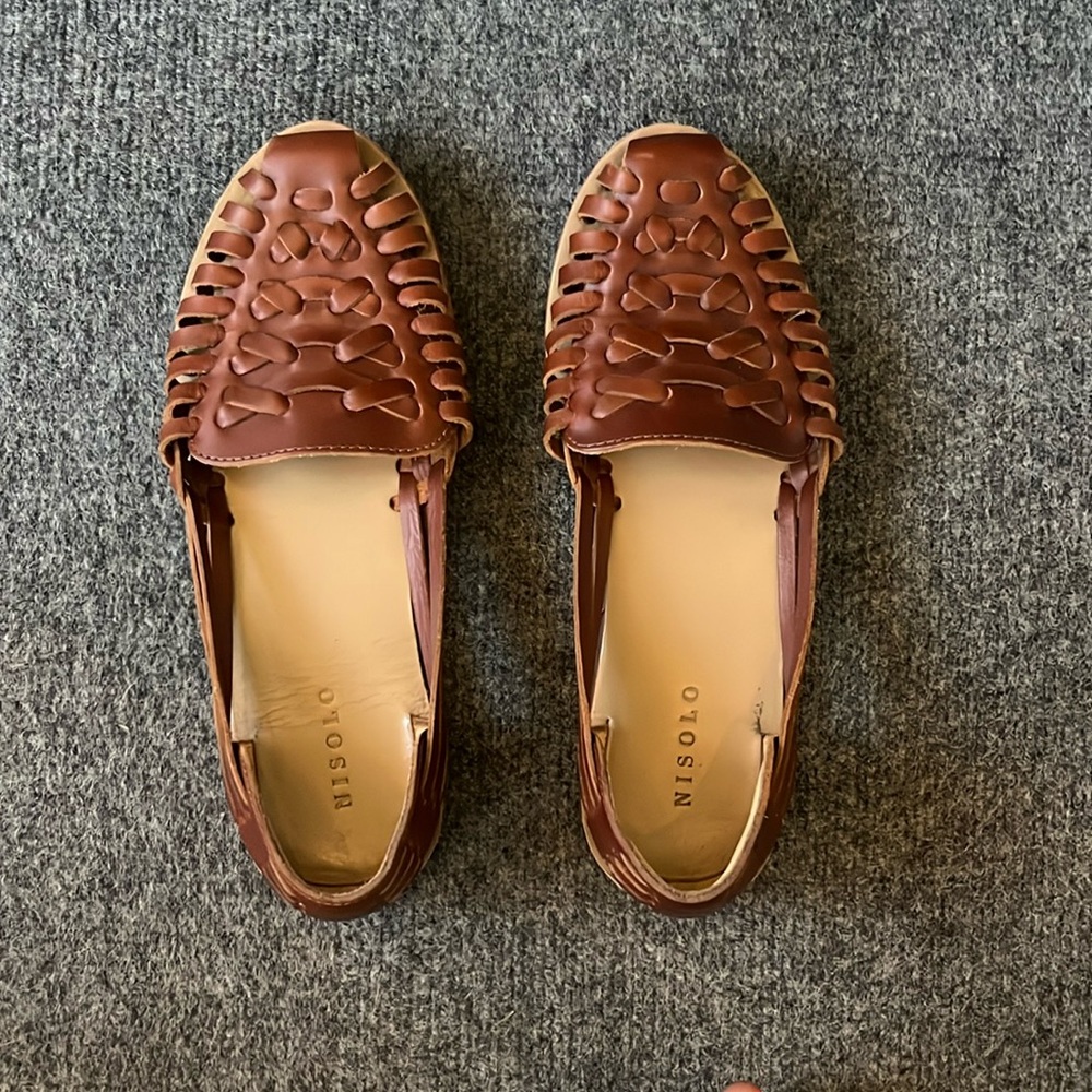Nisolo Women's brown Huarache sandals. Like new. Womens size 8.